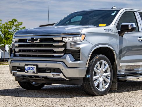 Used 2024 Chevrolet Silverado 1500 High Country w/ High Country Premium Package AWD/4WD image 20