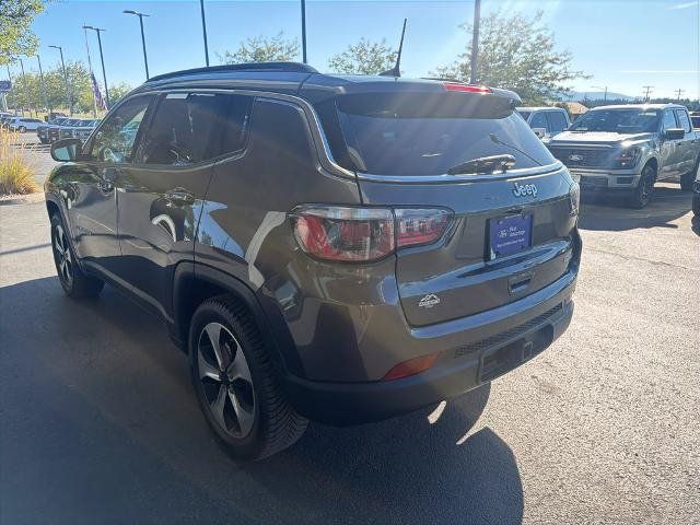 Used 2017 Jeep Compass Latitude w/ Popular Equipment Group FWD image 13