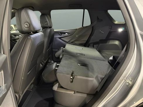 New 2026 Chevrolet Equinox LT w/ Convenience Package II FWD image 34