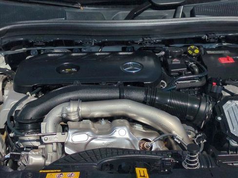 Used 2025 Mercedes-Benz GLA 250 image 23