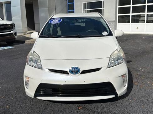 Used 2015 Toyota Prius Four image 2