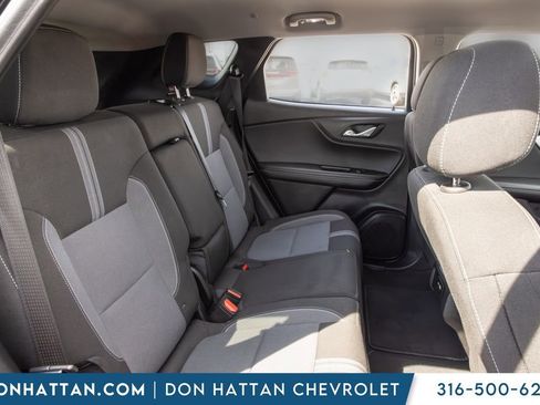 Used 2025 Chevrolet Blazer LT image 17