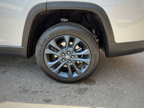 New 2026 Jeep Grand Cherokee L Limited AWD/4WD image 10