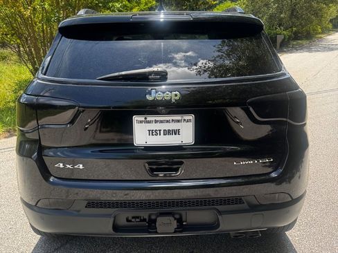 Used 2021 Jeep Compass Limited w/ Sun and Sound Group AWD/4WD image 6