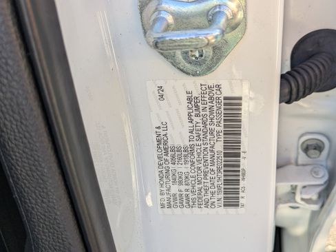 Certified 2024 Honda Civic EX-L image 38