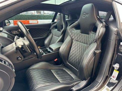 Used 2017 Jaguar F-TYPE SVR image 6