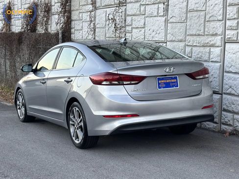 Used 2017 Hyundai Elantra Limited image 4