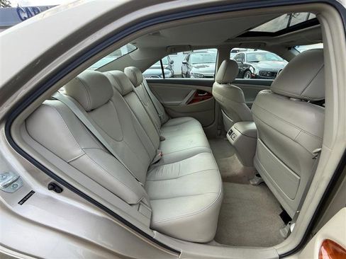 Used 2009 Toyota Camry XLE image 26