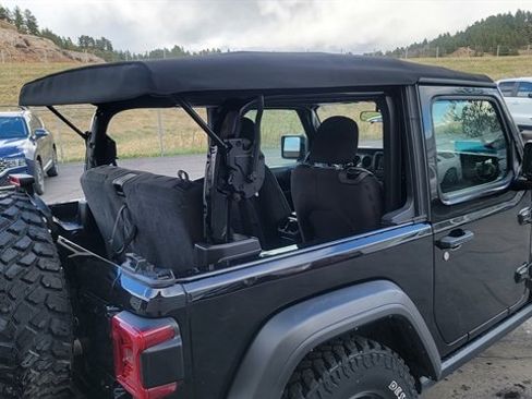 Used 2022 Jeep Wrangler Sport image 13