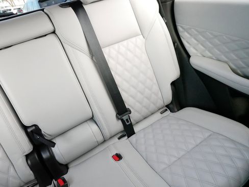 Used 2023 Mitsubishi Outlander SEL 40th Anniversary image 14