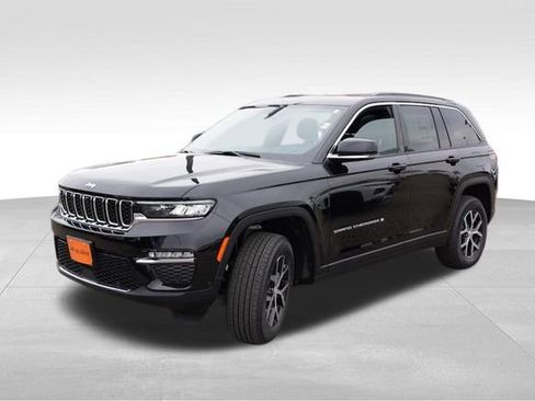 New 2025 Jeep Grand Cherokee Limited w/ Luxury Tech Group II image 7