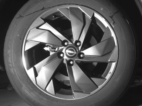 Used 2025 Nissan Rogue SV FWD image 18