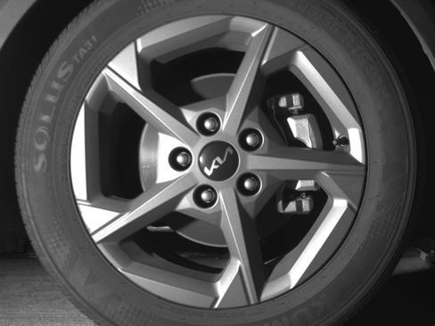 Used 2025 Kia K4 FWD image 13