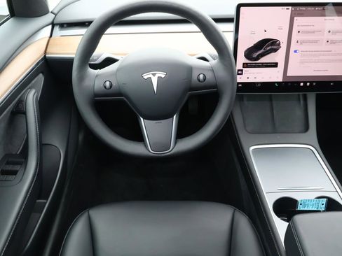Used 2023 Tesla Model 3 RWD image 8