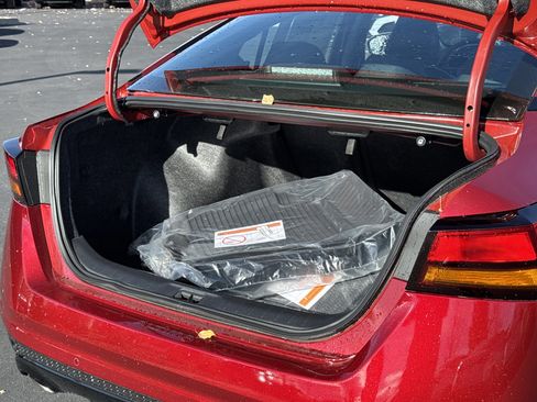 New 2025 Nissan Altima 2.5 SR w/ SR Premium Package image 8