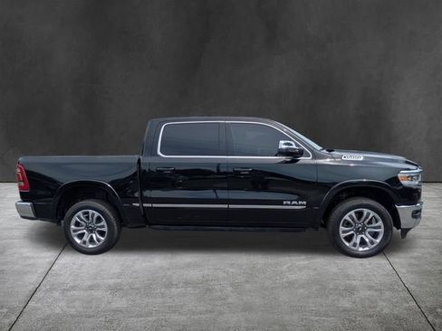 Used 2023 RAM 1500 Limited AWD/4WD image 3