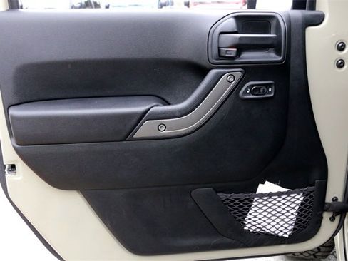 Used 2018 Jeep Wrangler Unlimited Sport S image 20