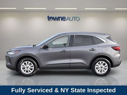 Used 2023 Ford Escape Active AWD/4WD image 2