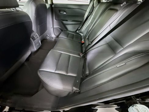 Certified 2024 Nissan Rogue SL FWD image 28