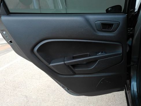 Used 2019 Ford Fiesta SE FWD image 14
