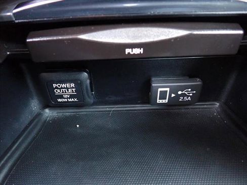 Used 2020 Acura TLX image 19