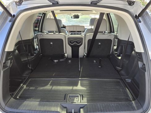Certified 2023 Honda Pilot Touring image 14