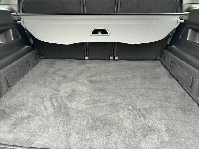Certified 2023 Mercedes-Benz EQB 300 4MATIC w/ Exclusive Package image 17