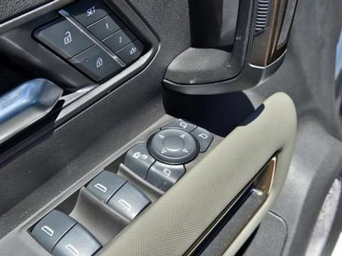 Used 2025 GMC Hummer EV 2X AWD/4WD image 16