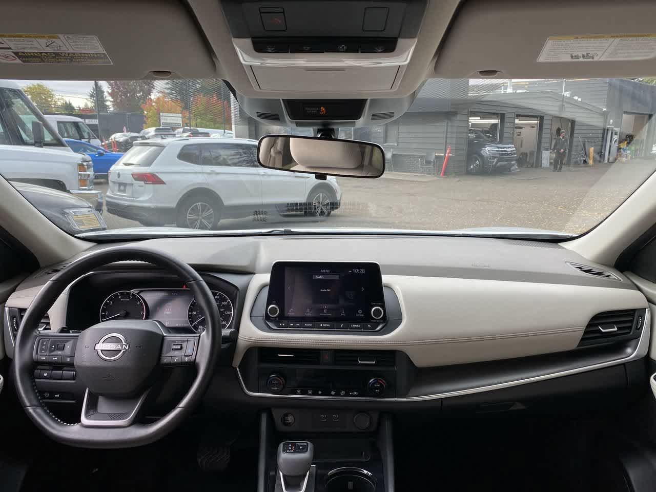 Used 2025 Nissan Rogue SV AWD/4WD image 11