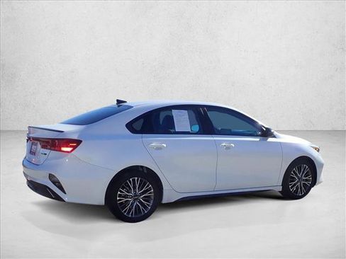 Used 2024 Kia Forte GT-Line w/ GT-Line Premium Package image 4