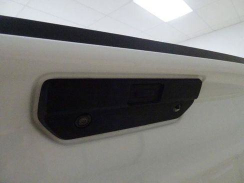 Used 2020 Chevrolet Silverado 1500 W/T w/ WT Convenience Package AWD/4WD image 17