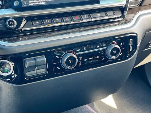 Used 2022 Chevrolet Silverado 1500 LT w/ All Star Edition Plus image 16