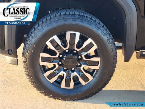 Used 2024 GMC Sierra 3500 Denali Ultimate image 12