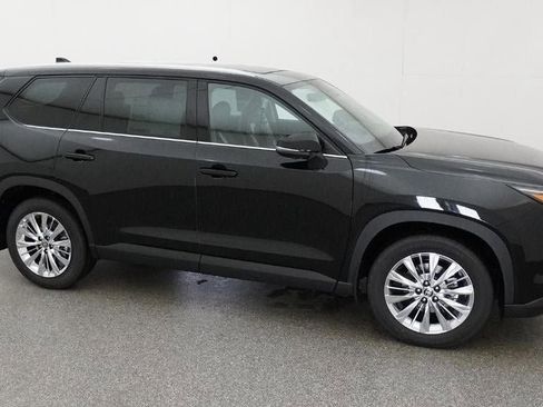 New 2026 Toyota Grand Highlander Platinum image 12