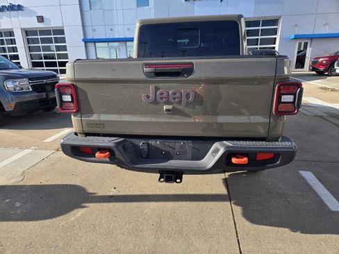 Used 2020 Jeep Gladiator Mojave image 5