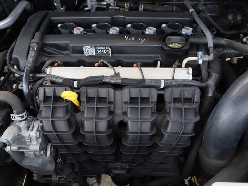 Used 2019 Dodge Journey SE FWD image 30