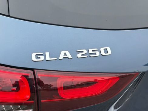 Certified 2022 Mercedes-Benz GLA 250 image 35