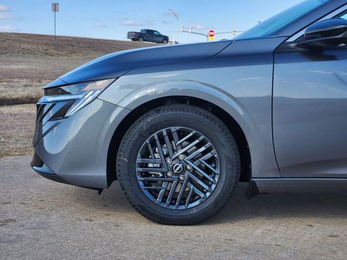 New 2026 Nissan Sentra SV image 10