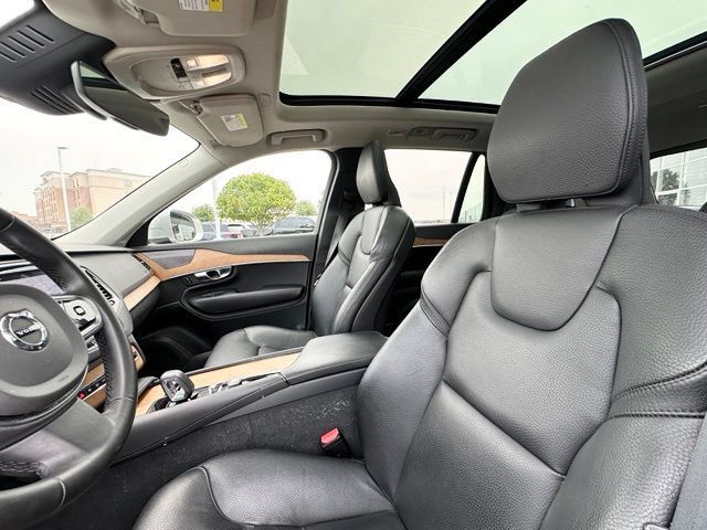 Used 2023 Volvo XC90 B6 Plus w/ Protection Package Premier AWD/4WD image 28