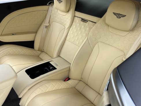Used 2022 Bentley Continental GT image 14