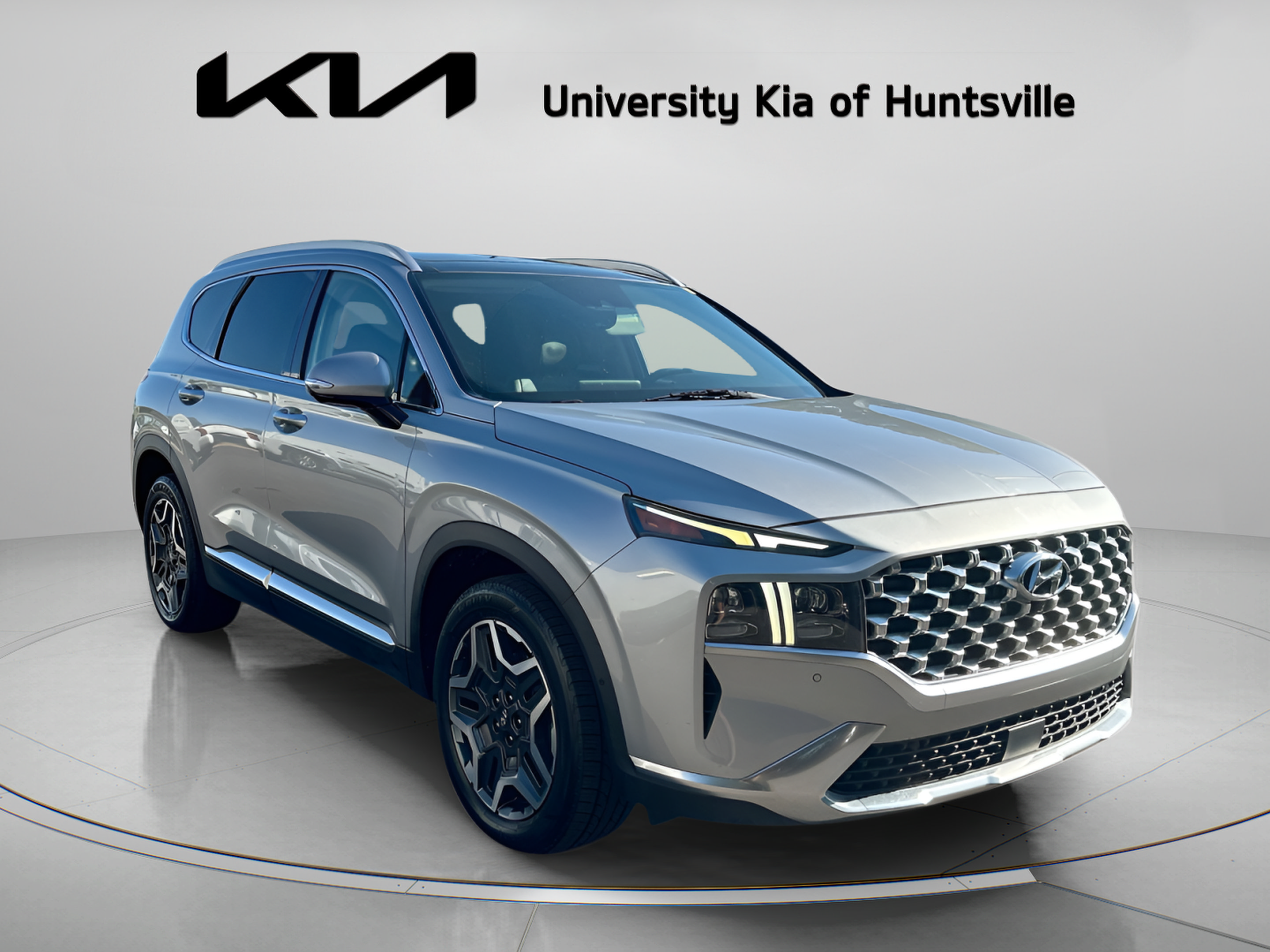 Used 2022 Hyundai Santa Fe Limited FWD image 2