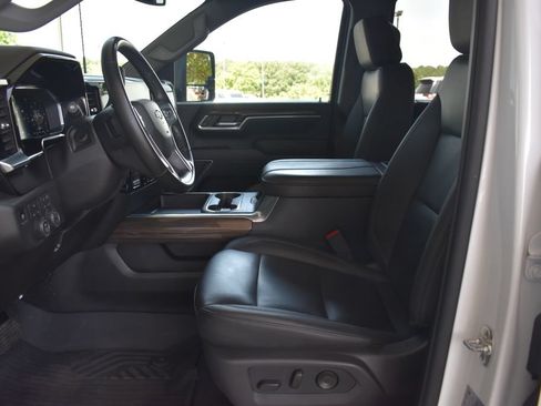 Used 2026 Chevrolet Silverado 2500 LT w/ Trail Boss Package AWD/4WD image 4