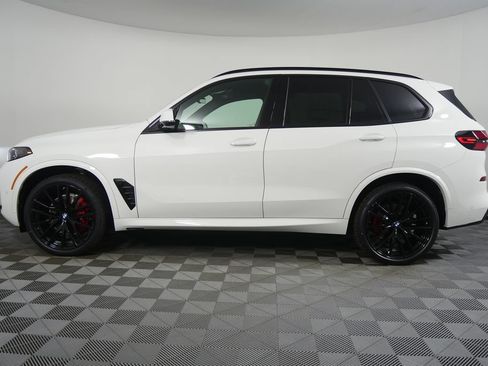 Used 2026 BMW X5 xDrive40i w/ M Sport Package AWD/4WD image 3