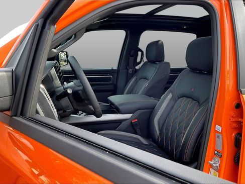 New 2026 RAM 1500 Big Horn AWD/4WD image 9