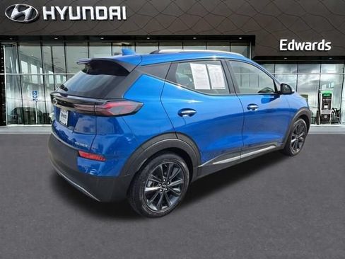 Used 2022 Chevrolet Bolt EUV Premier w/ Launch Edition FWD image 3