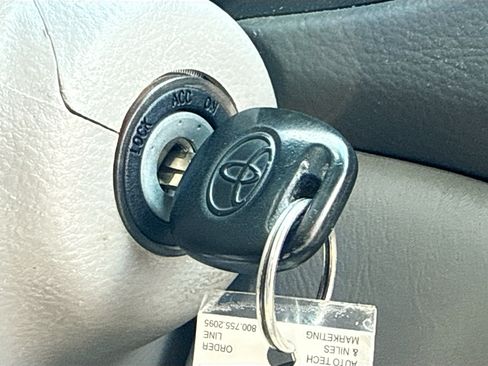 Used 2008 Toyota Sienna CE FWD image 8