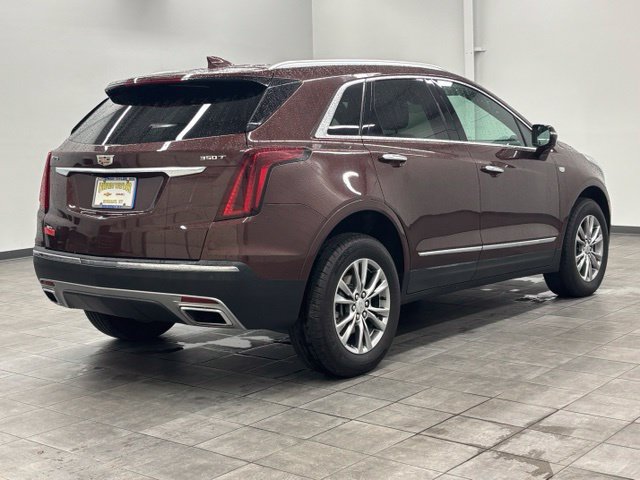 Used 2023 Cadillac XT5 Premium Luxury AWD/4WD image 2