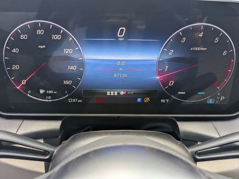 Used 2023 Mercedes-Benz GLC 300 image 23