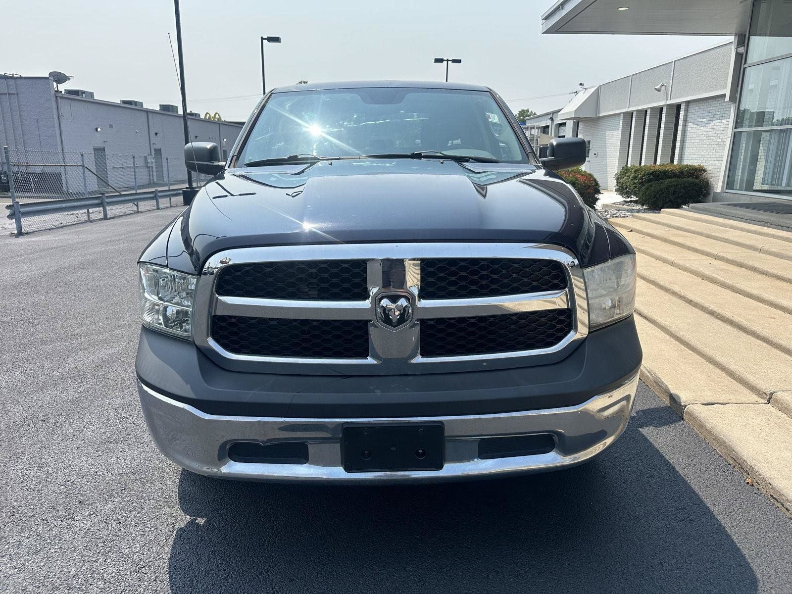 Used 2015 RAM 1500 ST w/ SXT Appearance Group AWD/4WD image 4