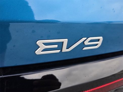 New 2026 Kia EV9 Land image 5